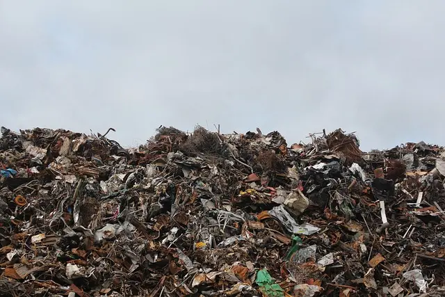 Sampah Kian Menumpuk di Bandung, Inilah Solusinya!