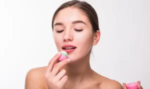 Cara Membuat Masker Bibir Dari Bahan Alami, Ini Dia Tipsnya!