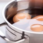 Cara merebus telur yang benar agar mudah untuk dikupas