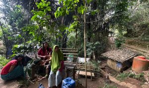 Usai Gelap Puluhan Tahun, Warga Kampung Tonjong Kini Nikmati Fasilitas Listrik