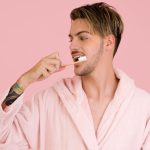 Cara Memutihkan Gigi Secara Alami: Tips dan Trik yang Perlu Anda Ketahui