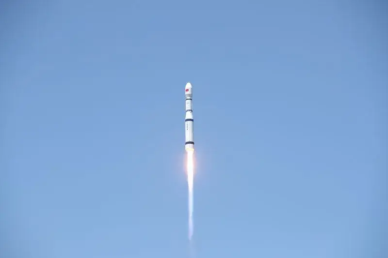 China Kembali Luncurkan Roket ke Luar Angkasa untuk Tempatkan Satelit Eksperimen