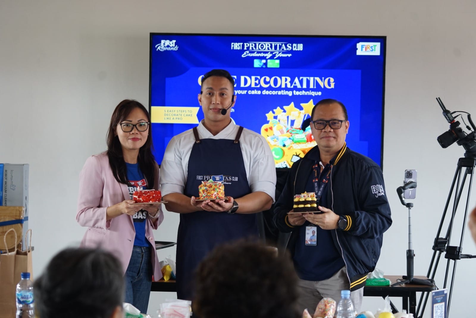 First Media Hadirkan First Rewards di Kota Bandung untuk Pertama Kalinya lewat Aktivitas Cake Decorating Class!