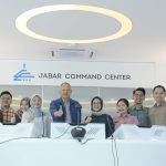 Sekretaris Daerah Jawa Barat Setiawan Wangsaatmaja memberikan sambutan pada peluncuran Sayembara Desa Digital 2023 di Jabar Command Center, Kota Bandung, Selasa (23/5/2023).