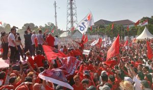 Ganjar Pranowo Disambut "Merah" di Lombok, NTB