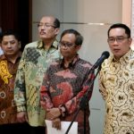 Hasil Tim invetigasi Ponpes Al Zaitun dilaporkan Gubernur Jawa Barat Ridwan Kamil kepada Menkopolhukam Mahfud MD