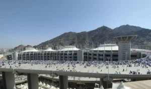 Sebanyak 2 Juta Jamaah Haji dari Seluruh Dunia Mulai Mengunjungi Mina untuk Lempar Jumrah Aqabah