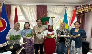 Indonesian Embassy in Astana Holds Cooking Demonstration at Indonesian Cultural Center in Kazakhstan