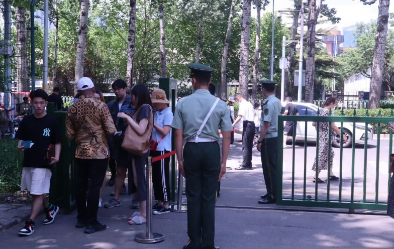 Indonesian Embassy in Beijing Provides Consular Services During Dragon Boat Holiday