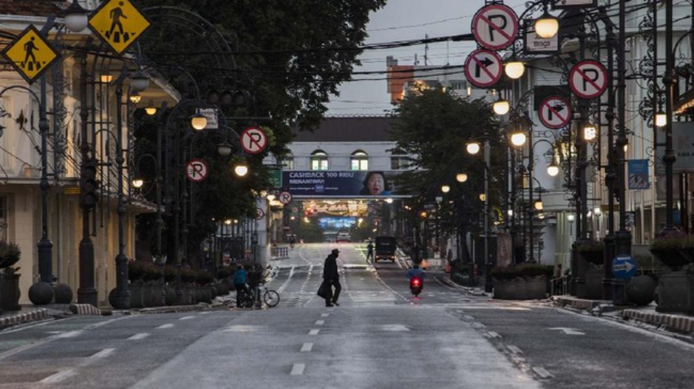 Jalan Raya Kota Bandung
