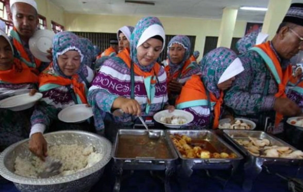 PPIH Memastikan Jemaah Haji Masih Mendapat Makan 3 Kali Sehari