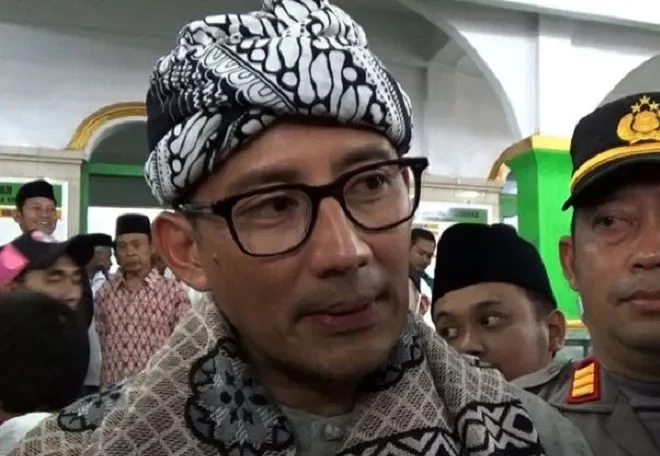 Menteri Pariwisata dan Ekonomi Kreatif (Menparekraf) Sandiaga Uno bergabung dengan Partai Persatuan Pembangunan (PPP). ANTARA/Sumarwoto.