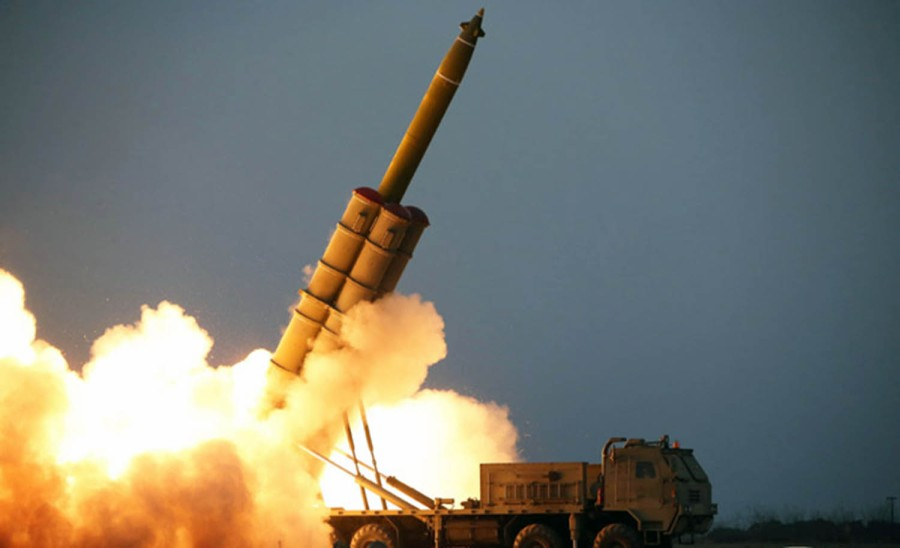 Roket Mata-mata Korea Utara Jatuh di Lepas Pantai: Misi Rahasia Kim Jong Un Berakhir Gagal!