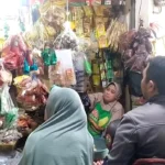 Pedagang Sayuran di Sumedang Laris Manis Meski Harga Cabai Merah Rp100 Ribu Per Kilo