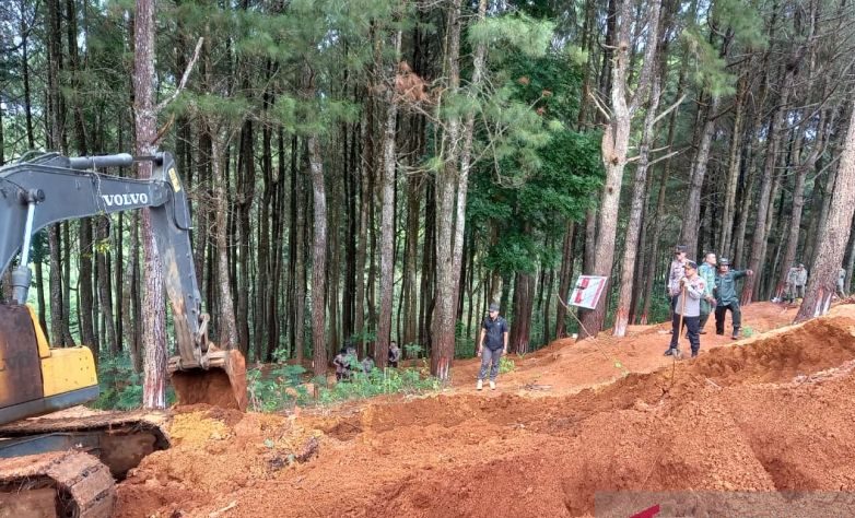 Perhutani Sukabumi Urges Miners to Obey the Rule of Law