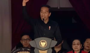 Presiden Jokowi menyatakan bahwa kini pemerintah tengah meneruskan gagasan Presiden pertama RI, Soekarno (Bung Karno). ANTARA/Mentari Dwi Gayati.