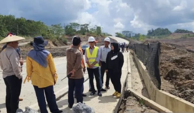 Mining Company Agrees to Repair Damaged Sanganga-Dondang Road