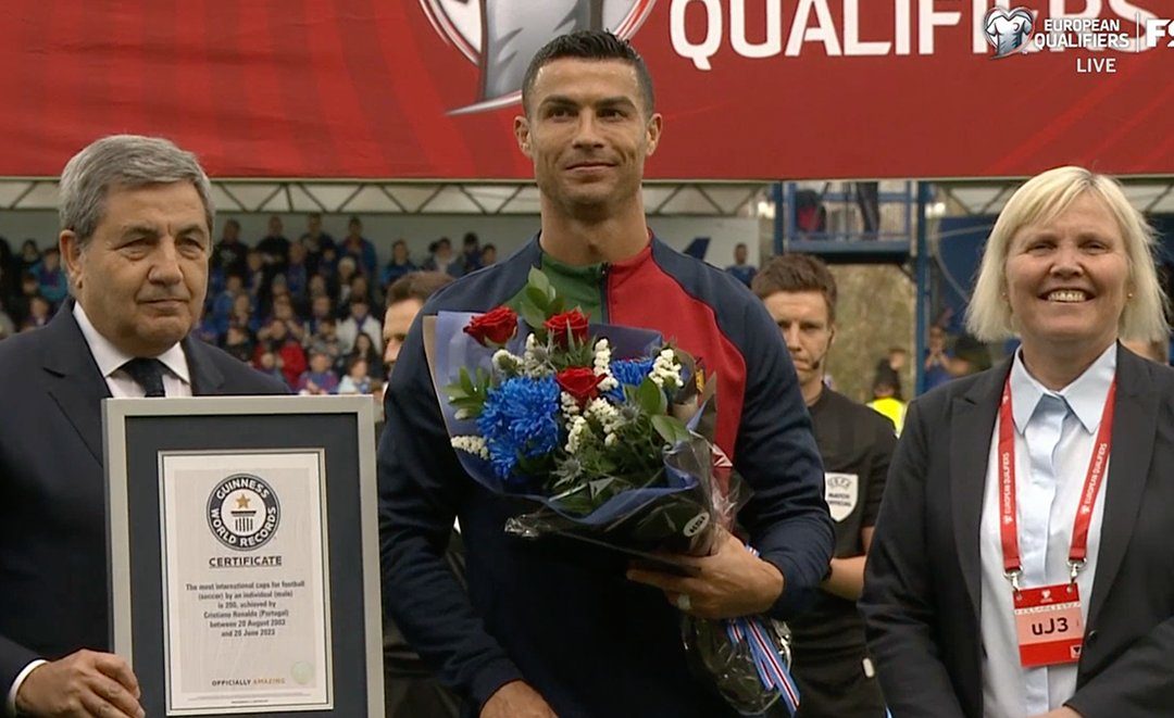 Legend! Cristiano Ronaldo Masuk Guinness Book of Records!