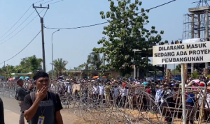 Demo Ponpes Al-Zaytun: Kepolisian Halangi Massa Sampaikan Aspirasi!
