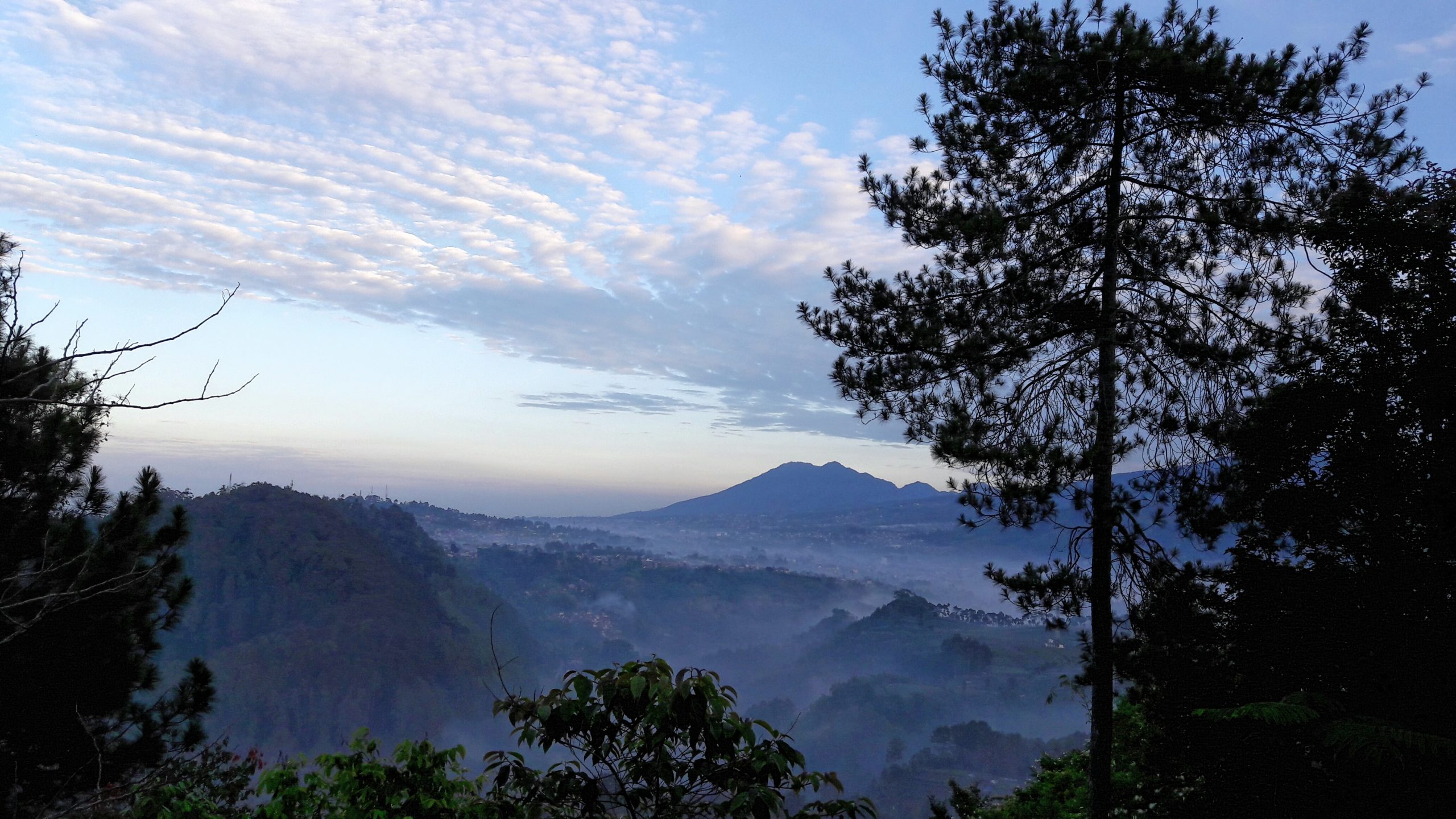 Rekomendasi Wisata Bandung Paling Enak Buat Healing, Wajib Ke Sini