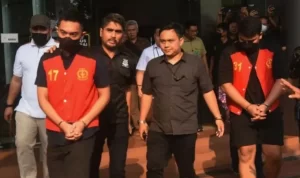 Terdakwa Mario Dandy Satriyo (20) dan Shane Lukas (19) menjalani sidang perdana di PN Jakarta Selatan pada hari ini Selasa, 6 Juni 2023. ANTARA/Indrianto Eko Suwarso.