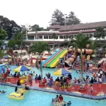 Rekomendasi Wisata Bandung: Waterpark yang Murah Tapi Seru (sumber gambar: .instagram/karangsetra_waterland)