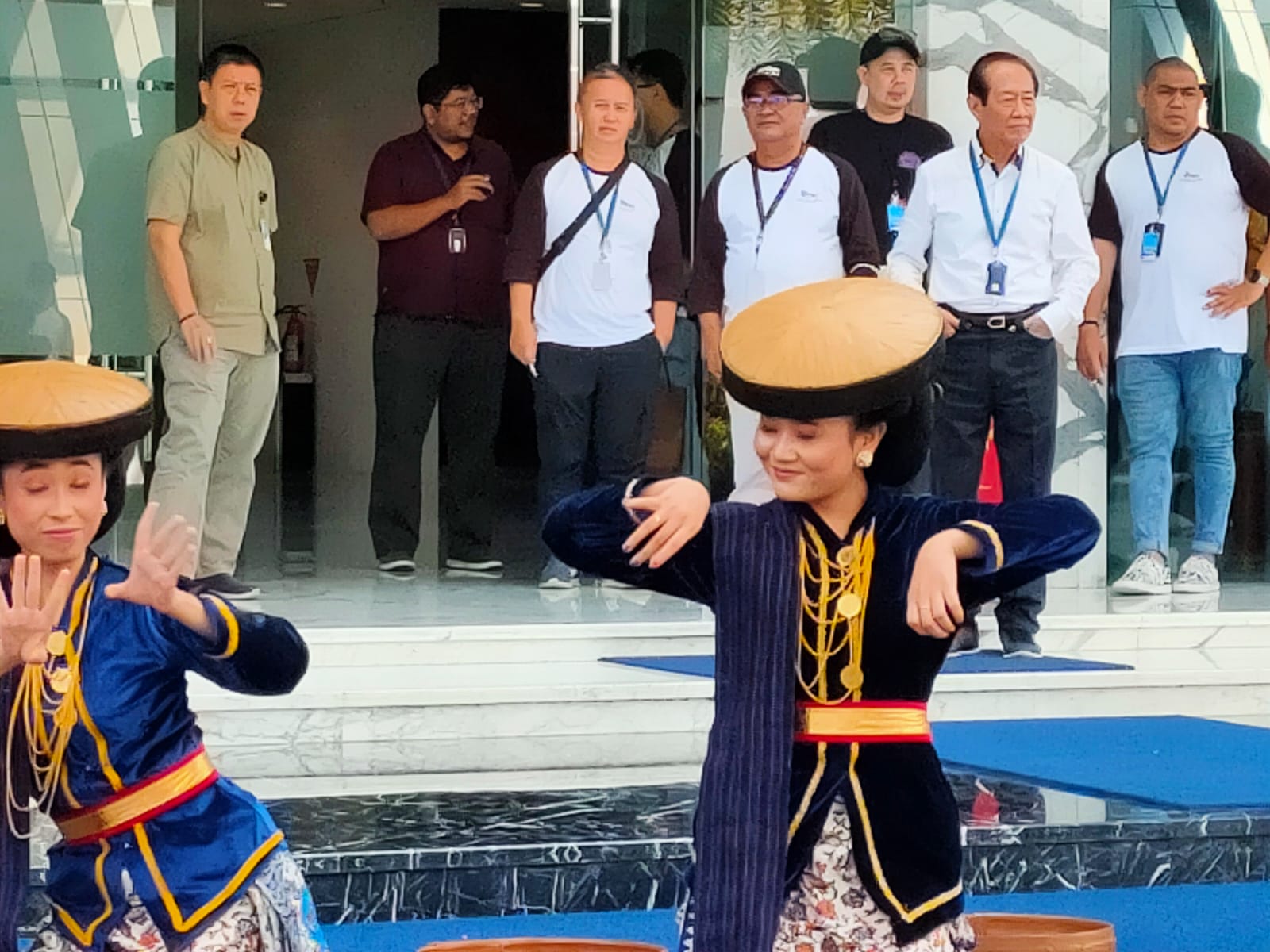 Ikuti Program Cultural Visit, Komunitas Pontren Se-Cirebon Raya Kunjungi PT Djarum Kudus 