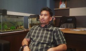 Kepala Bidang SMP Dinas Pendidikan Kabupaten Bandung Barat, Edi Syafruddin saat ditemui di ruang kerjanya. Senin (12/23). Dok Jabarekspres