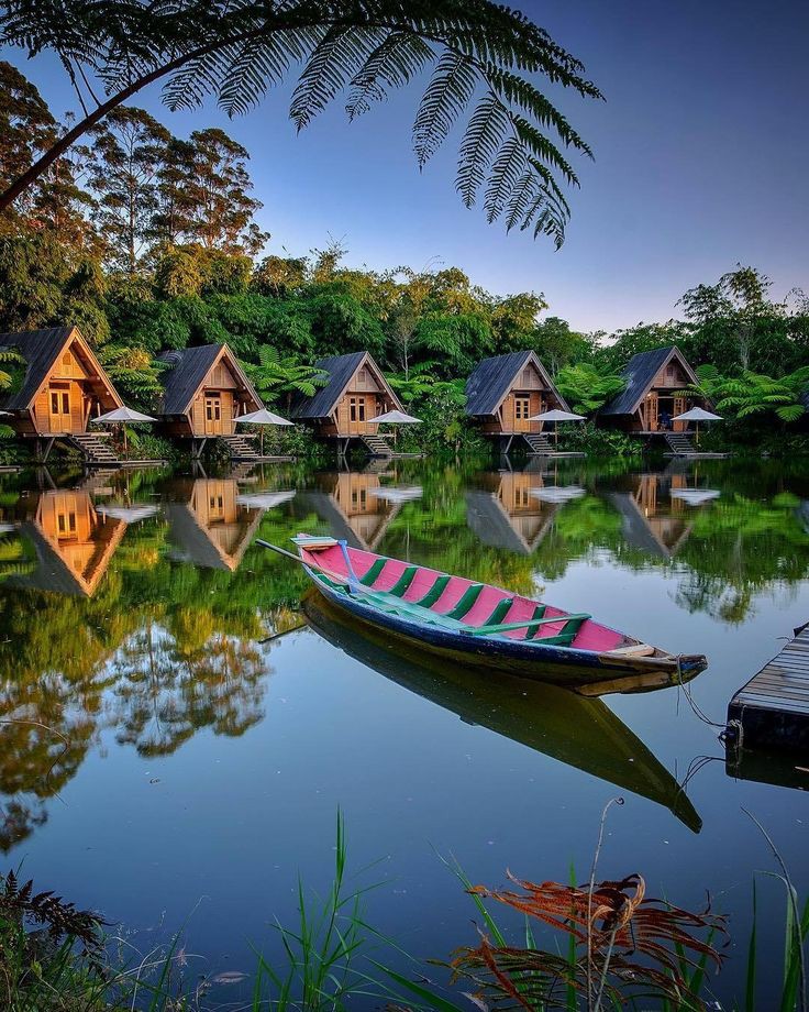 Wisata Romantis Dusun Bambu Bandung