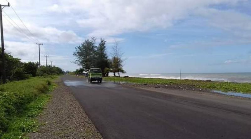 Mukomuko District Government Organizes Air Punggur Beach