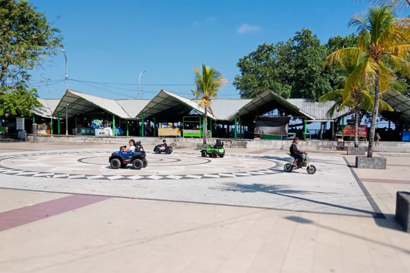 City Government of Mataram Forms Pokdarwis Ampenan Beach