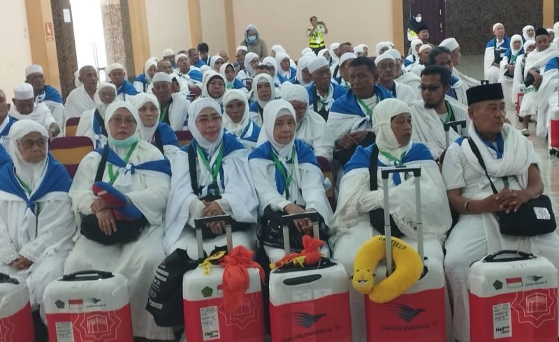 Departure of Two Hajj Pilgrimage Candidates from Deli Serdang Group 16 Postponed