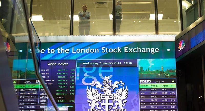 UK Stocks Gain for Third Day, FTSE 100 Index Lifts 0.10 Percent