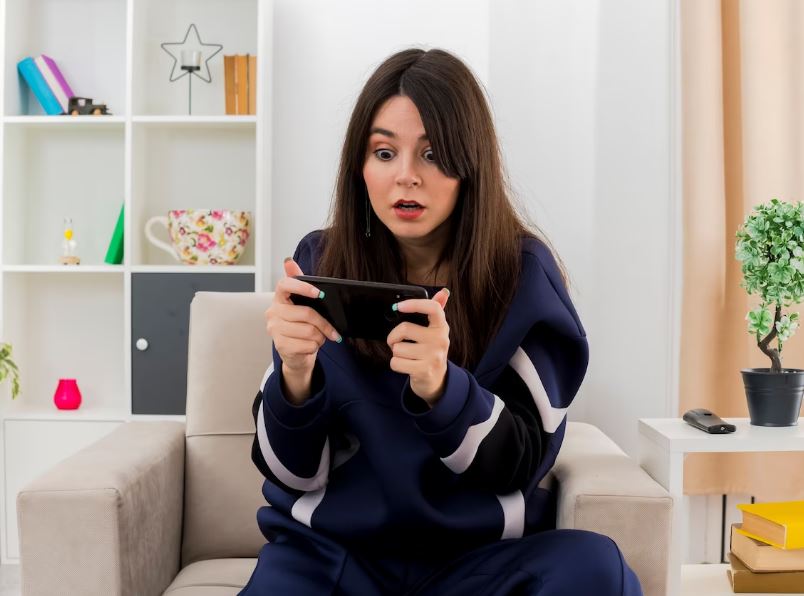 Seorang Gadis Habiskan Uang Orang Tua untuk Transaksi Game Online, Capai Rp 900 Juta