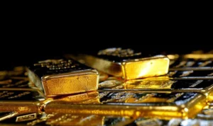 Gold Prices Slip on Stronger US Dollar Pressure