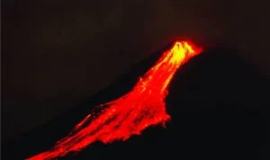 Siaga! Gunung Merapi Keluarkan 13 Kali Guguran Lava Pijar