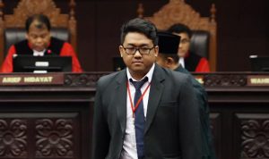 Perjalanan Ibnu Sina Chandranegara Meraih Guru Besar Hukum Termuda di Indonesia