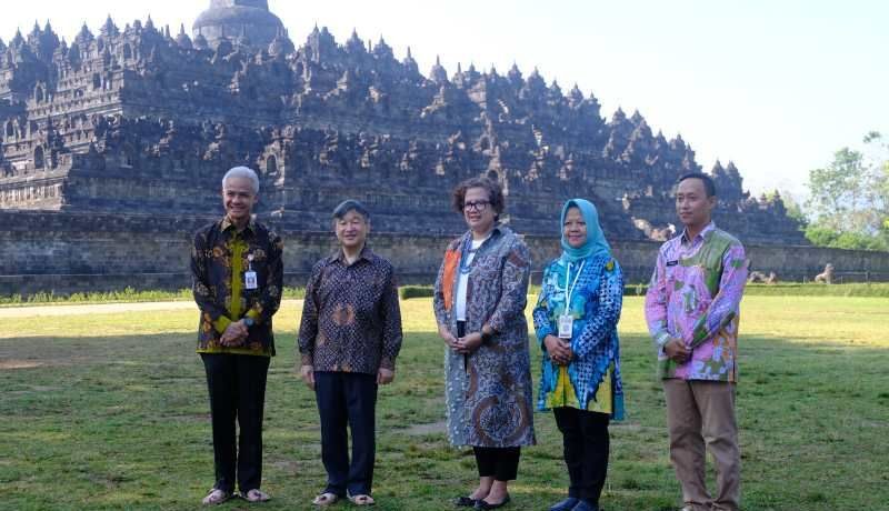 Japanese Emperor Visits Borobudur Temple