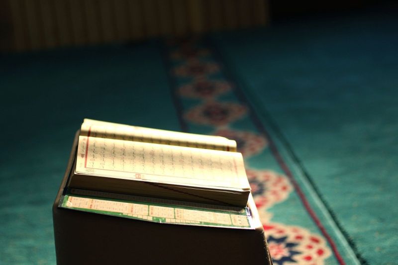 Warga Negara Prancis Ditahan Akibat Merobek Salinan Al Quran di Yunani