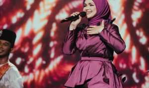 Menyentuh! Siti Nurhaliza Respon Ajakan Duet dari Putri Ariani