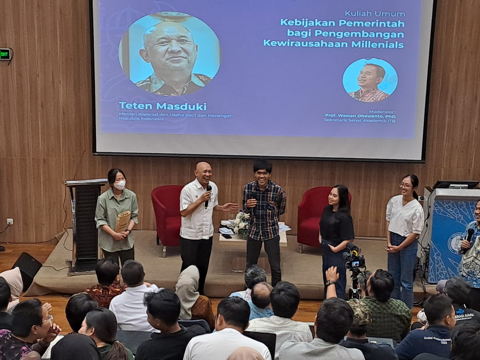 KemenKopUKM, Teten Masduki Ajak Mahasiswa ITB Jadi Pengusaha: Membangunkan Ekosistem Inovatif Wirausaha Indonesia