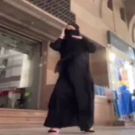 Viral Wanita Bercadar Joget TikTok di Mekkah, Orang Indonesia?