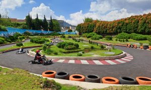 Liburan di Bandung, Yuk Coba Gokart Lembang Speedway Hingga Wisata Air Floating Market