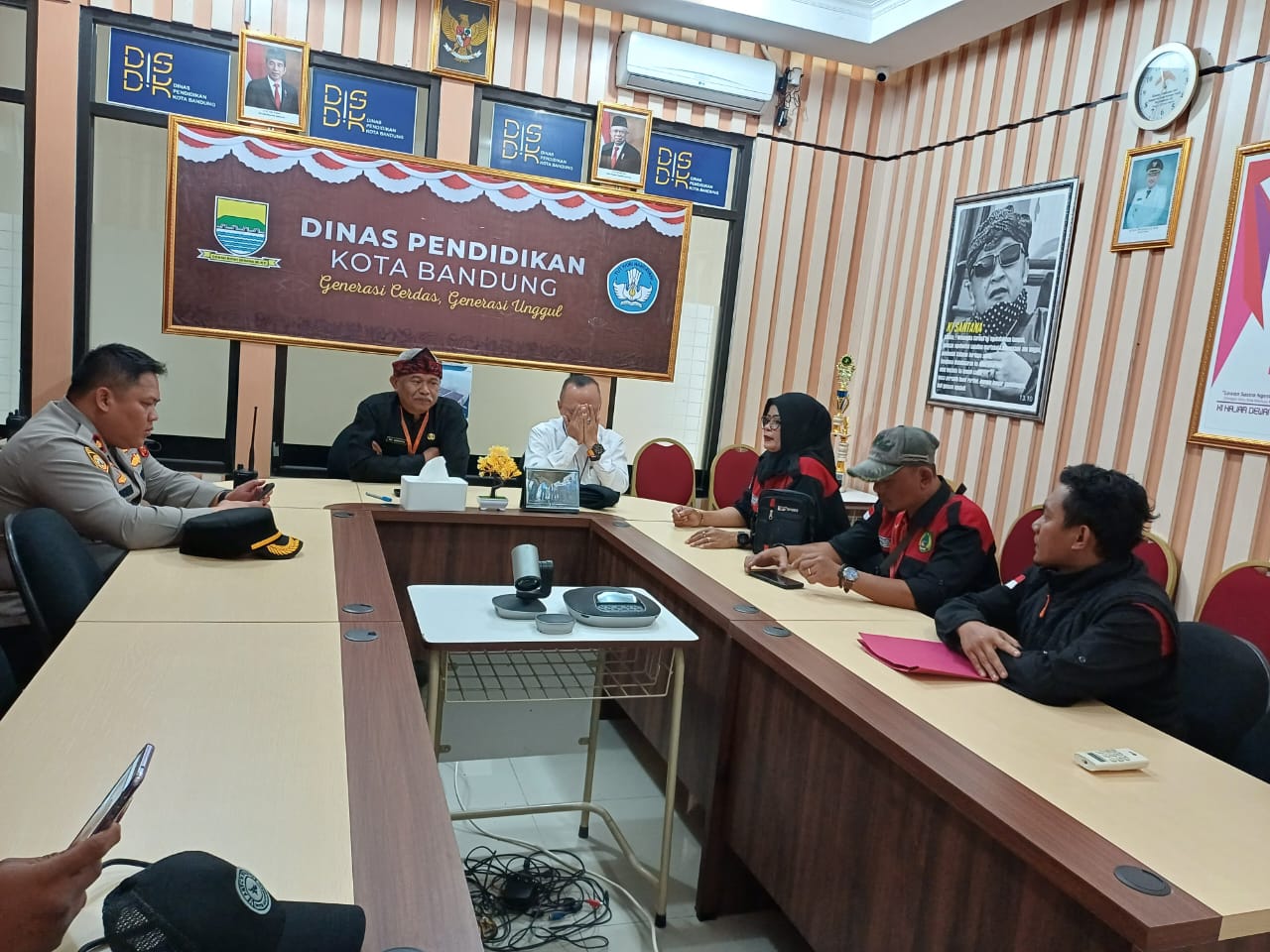 FMPP Jabar saat melakukan pembicaraan dengan Disdik Kota Bandung.