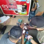 Satpol PP Kota Cimahi bersama Bea Cukai dan badan lainnya lakukan penindakan terhadap rokok ilegal.