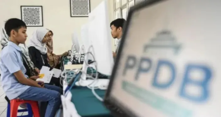 Ilustrasi. Pakar pendidikan UPI (Universitas Pendidikan Indonesia), Cecep Darmawan menyoroti terkait tindakan dugaan kecurangan PPDB terhadap 89 siswa. ANTARA/M Agung Rajasa.