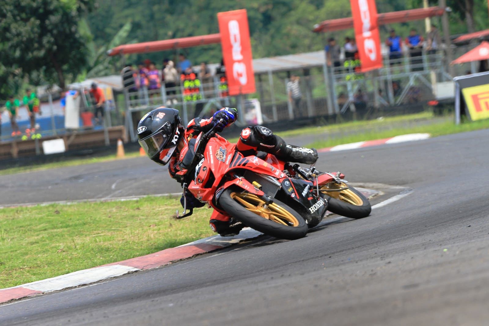 Honda Daya Jayadi Racing Team Raih Poin Berharga di Putaran ke-3 OnePrix 2023