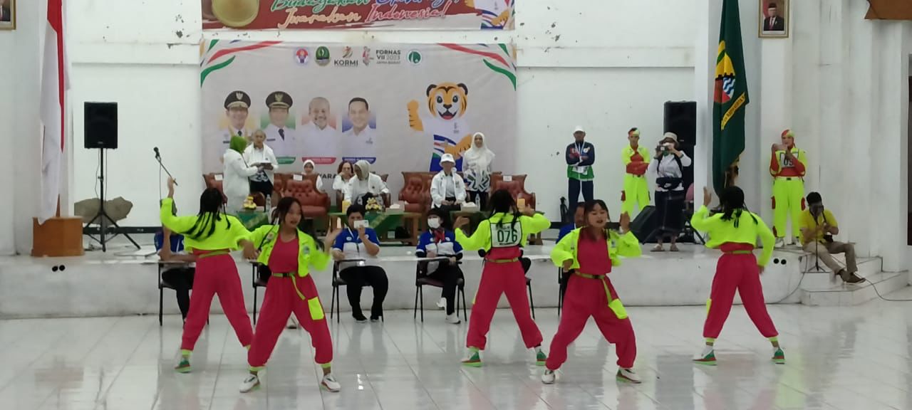 Festival Olahraga Rekreasi Nasional (Fornas) ke VII di Kabupaten Bandung sudah mulai diperlombakan.