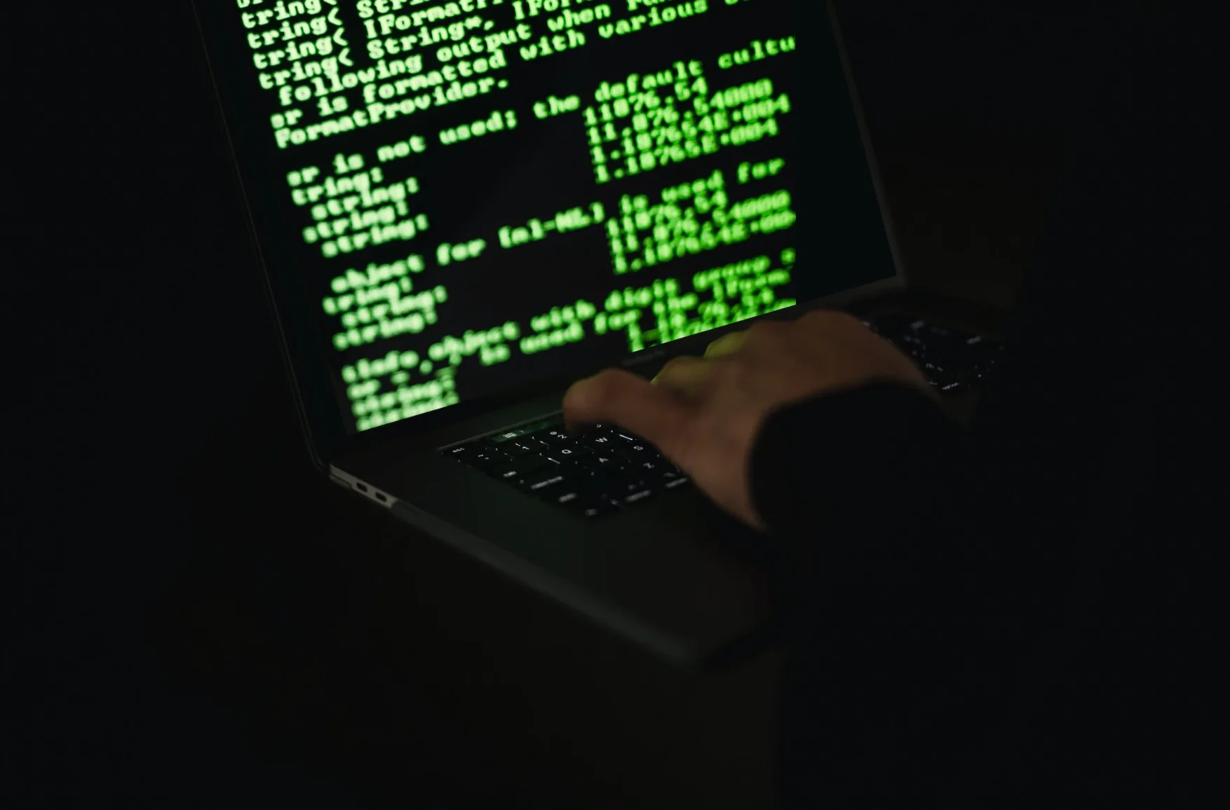 Sebanyak 337 juta data Dukcapil diduga bocor dan dijual di forum peretas atau hacker.
