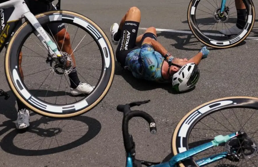 Kecelakaan Mark Cavendish Membuat Tour de France Terhenti!